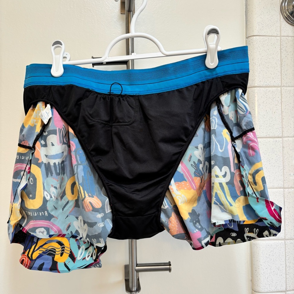 Janji Womens Running Shorts AFO Size XL Athletic Colors Pattern Fitness Training - Picture 7 of 13